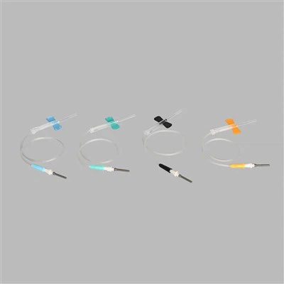 Μία βελόνα πεταλούδας μίας χρήσης